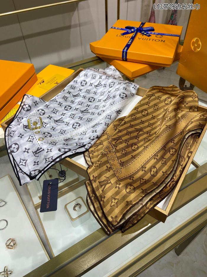 Louis Vuitton Scarf LVS00025